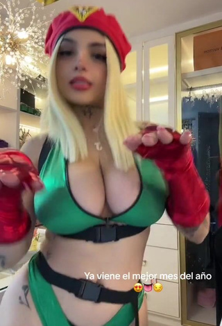 1. Captivating Karely Ruiz Shows Cleavage in Green Bra (Side Boob)