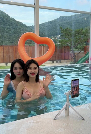 1. Sweetie Yu Baek-hap Shows Cleavage in Bikini Top at the Pool