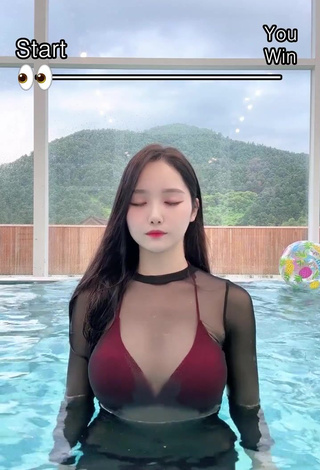 1. Hot Yu Baek-hap Shows Cleavage in Bikini at the Swimming Pool