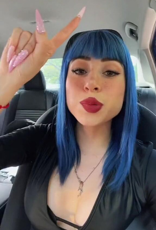 Legna Hernández Demonstrates Adorable Cleavage in a Car (Side Boob)