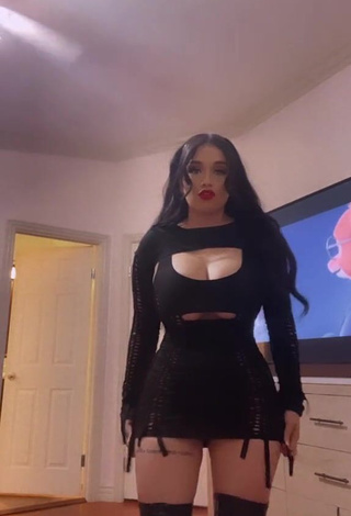 3. Marlene Santana Shows Cleavage in Sweet Black Dress (Underboob)