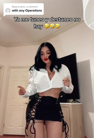 Seductive Marlene Santana Shows Cleavage in White Crop Top