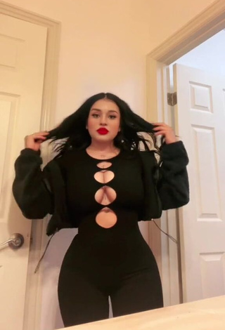 1. Beautiful Marlene Santana Shows Cleavage in Sexy Black Overall (Side Boob)