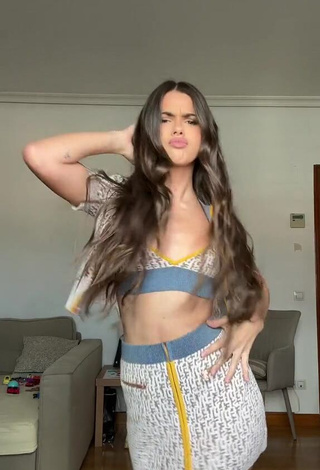 1. Sensual Mar Lucas Vilar Shows Cleavage in Crop Top