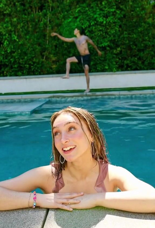 Irresistible McKenzi Brooke Shows Cleavage in Bikini at the Swimming Pool (Side Boob)