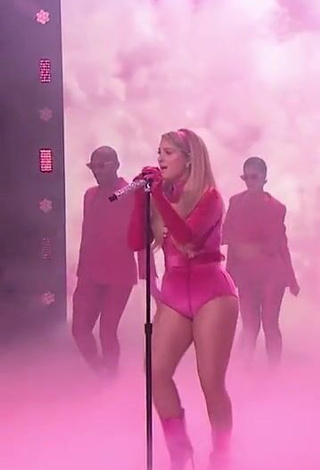 Erotic Meghan Trainor Shows Cleavage in Pink Bodysuit