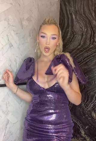 1. Fine Meredith Duxbury Shows Cleavage in Sweet Purple Dress (Side Boob)