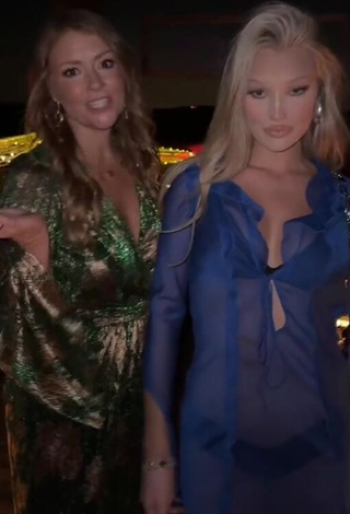 3. Sexy Meredith Duxbury Shows Cleavage in Dress