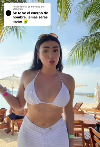 2. Cute Mirandah Shows Cleavage in White Bikini Top (Underboob, Side Boob)