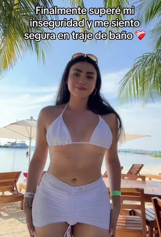 3. Hot Mirandah Shows Cleavage in White Bikini Top (Underboob, Side Boob)