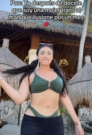 3. Captivating Mirandah Shows Cleavage in Green Bikini Top while Twerking