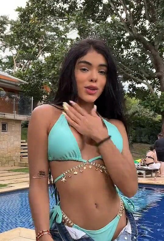 1. Sweetie priv_mav Shows Cleavage in Turquoise Bikini Top (Side Boob)