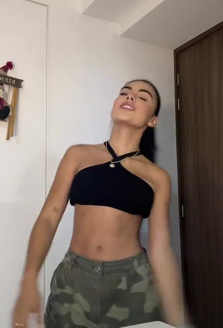 3. Beautiful priv_mav in Sexy Black Crop Top