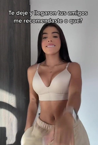 3. priv_mav Shows Cleavage in Cute Beige Crop Top