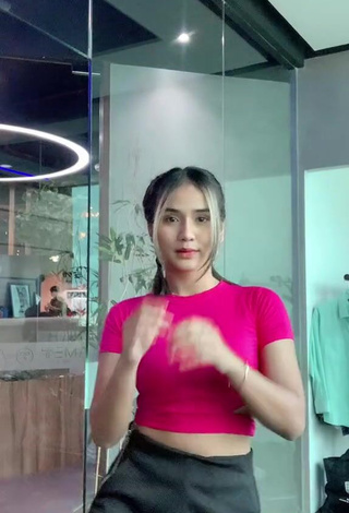 Angguncantik in Hot Pink Crop Top