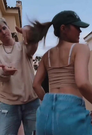 Cute Sky & Tami Shows Cleavage in Crop Top while Twerking