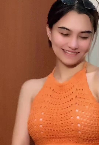 3. Hottest Vanessa Kate Alvarez in Orange Crop Top