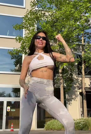 3. Gorgeous Mirella xbadmix in a Street while Twerking Braless (Underboob)