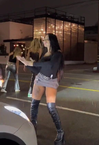 1. Sexy Mirella xbadmix Shows Butt in a Street while Twerking (Upskirt)