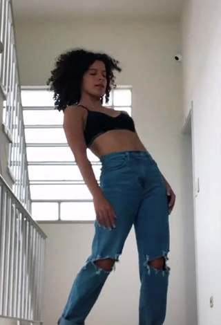 1. Seductive Gabriella Saraivah in Black Crop Top