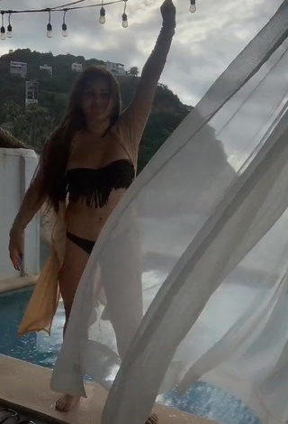 3. Erotic Aracely Ordaz Campos in Black Bikini at the Swimming Pool