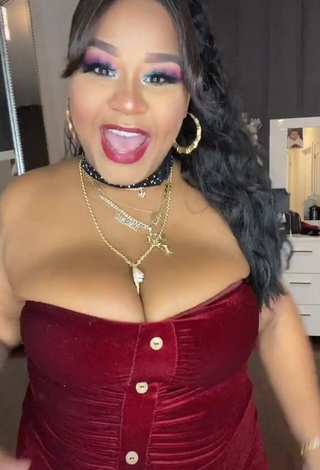 1. Irresistible Carol Acosta Shows Cleavage in Red Dress