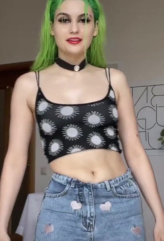 3. Hot Lianayel in Crop Top