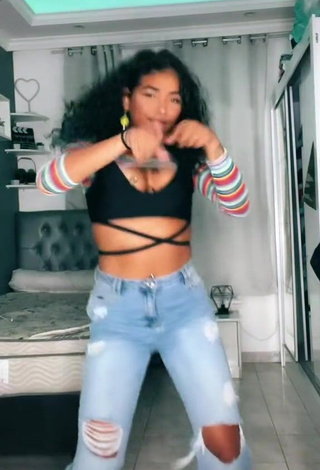 Hot Lisandra Barcelos Shows Cleavage in Black Crop Top