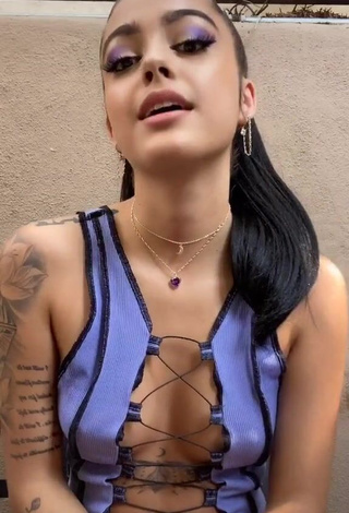 Erotic Malu Trevejo No Brassiere (Side Boob)