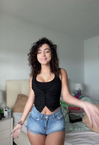 1. Beautiful Malu Trevejo Shows Cleavage in Sexy Black Top