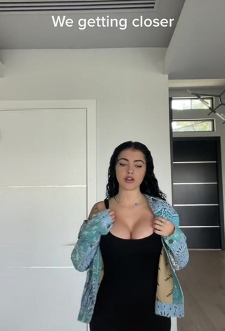 1. Dazzling Malu Trevejo Shows Cleavage