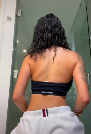 3. Cute Malu Trevejo Shows Butt