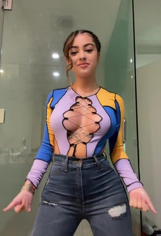 Gorgeous Malu Trevejo Shows Cleavage in Alluring Crop Top