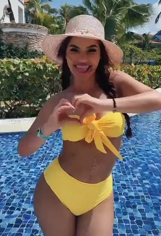 Cute Mariana d'Ávila in Yellow Bikini at the Pool