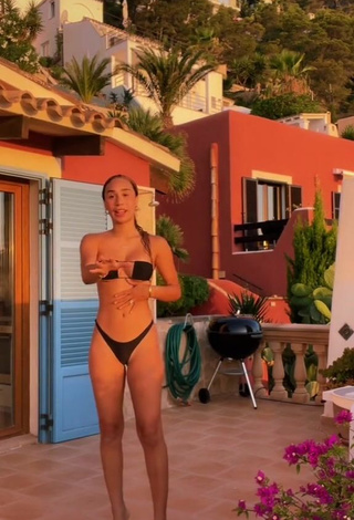 3. Erotic Eva Gutowski Shows Butt on the Balcony