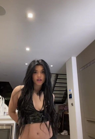 Nessa Barrett (@nessaabarrett) - Porn Videos from TikTok