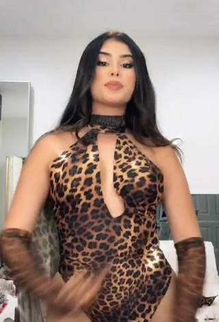 Erotic Nicole García in Leopard Swimsuit