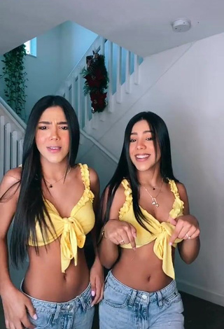 2. Erotic Melanie & Meila Shows Cleavage in Crop Top