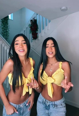 3. Erotic Melanie & Meila Shows Cleavage in Crop Top