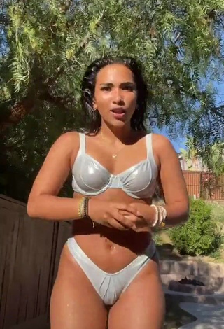 1. Sienna Mae Gomez Looks Beautiful in Bikini and Bouncing Boobs