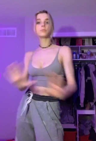 3. Sweetie Ashley Matheson Shows Cleavage in Crop Top and Bouncing Boobs