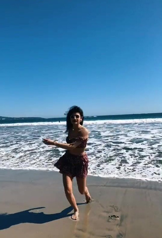 1. Irresistible Sofia Mata in Crop Top at the Beach