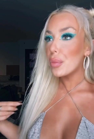 1. Hot Tana Mongeau Shows Cleavage in Bra