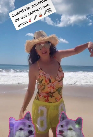 2. Erotic Thalia Shows Cleavage at the Beach