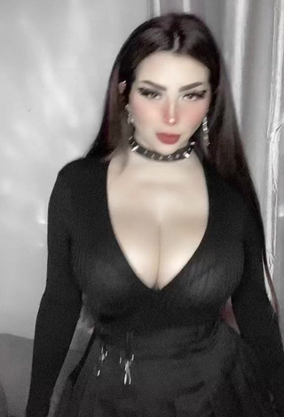 3. Hottest Vai Monroe Shows Cleavage in Black Dress and Bouncing Tits