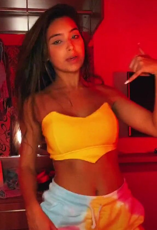 1. Erotic Vanessa Lopes in Crop Top