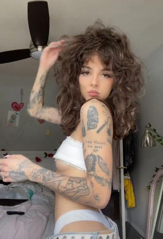 Keaton Belle (@aintsick3) - Porn Videos from TikTok