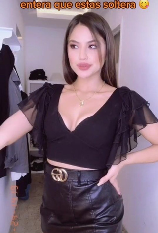 1. Cute Ana Morquecho Shows Cleavage in Black Crop Top