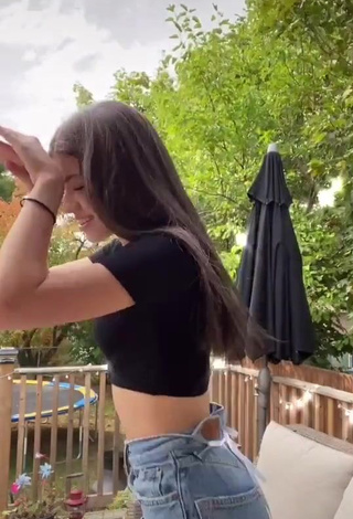 Erotic Ava Rose in Black Crop Top