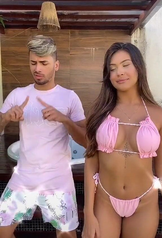 1. Gorgeous Ayarla Souza Shows Cleavage in Alluring Pink Bikini